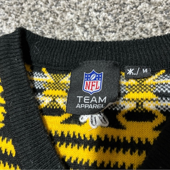 Pittsburgh Steelers Sweater Vest Mens Size M NFL Ugly Aztec Logo Christmas - Picture 5 of 8